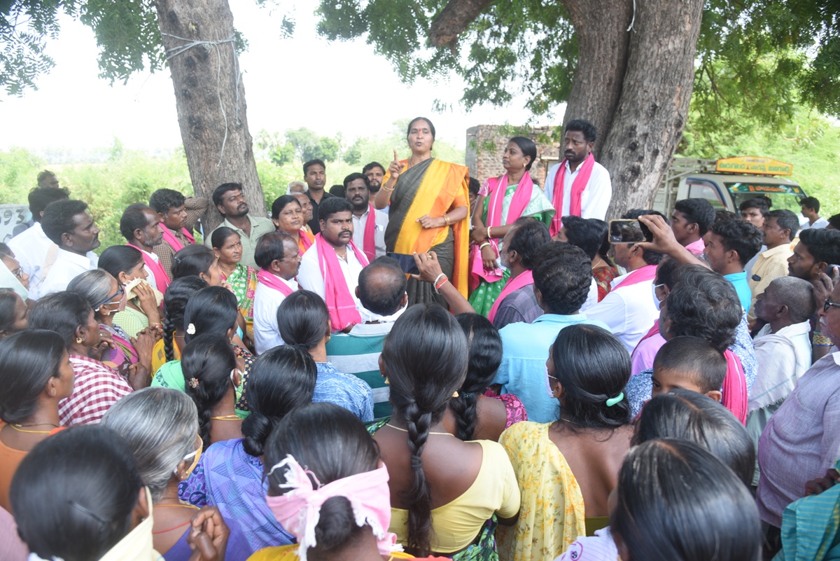 Huzurabad | ధరలు పెంచిన బీజేపీకి ప్రజలు బుద్ధి చెప్పాలి : ఎమ్మెల్యే పద్మదేవేందర్‌రెడ్డి