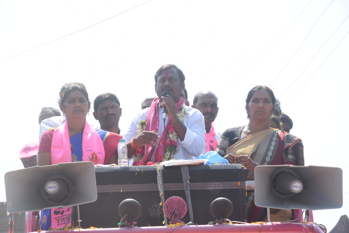 Huzurabad | పేదరికంలో పెరిగినోన్ని.. పేదల కష్టాలు తెలిసినోన్ని ఆశీర్వ‌దించండి : టీఆర్‌ఎస్ పార్టీ అభ్యర్థి గెల్లు శ్రీనివాస్ యాదవ్‌