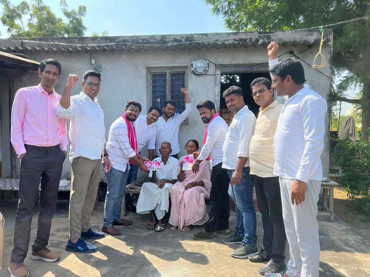 Huzurabad : కేసీఆర్‌ మంచి పనులే ‘గెల్లు’ను గెలిపిస్తాయి : టీఆర్‌ఎస్‌వీ