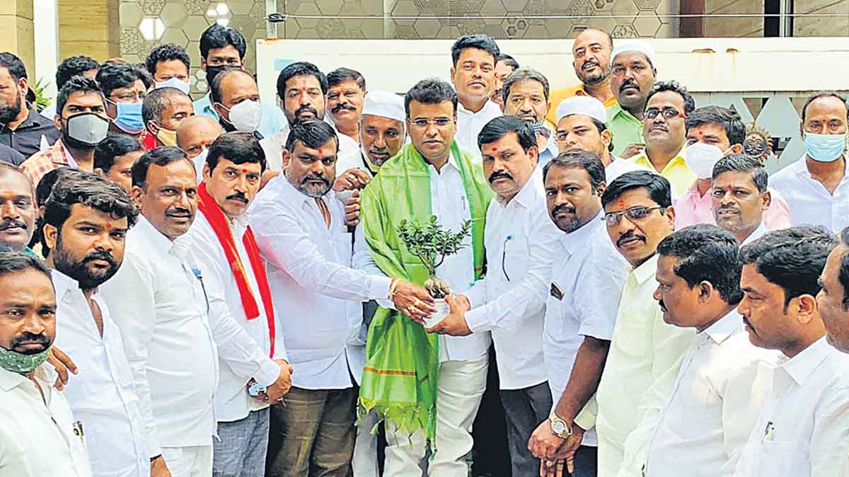 పార్టీని మరింత బలోపేతం చేయాలి