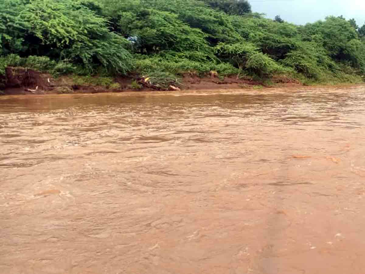 Crime : అయ్యో పాపం.. స్నానం చేసేందుకు చెరువులోకి దిగి..