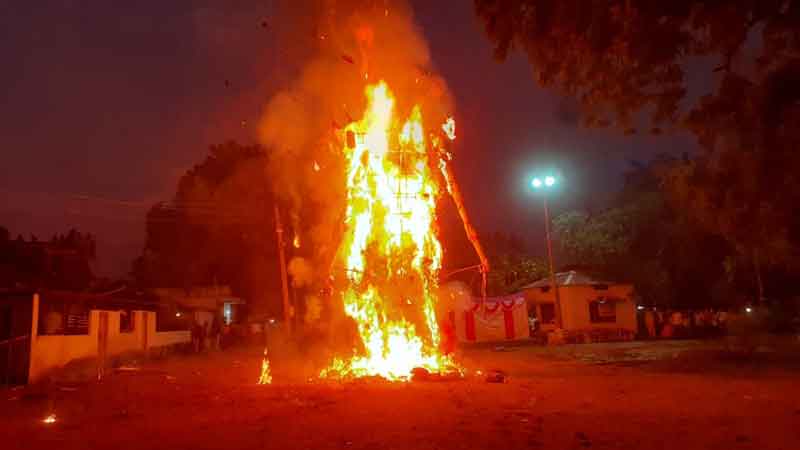 అంబరాన్నంటిన దసరా సంబురాలు