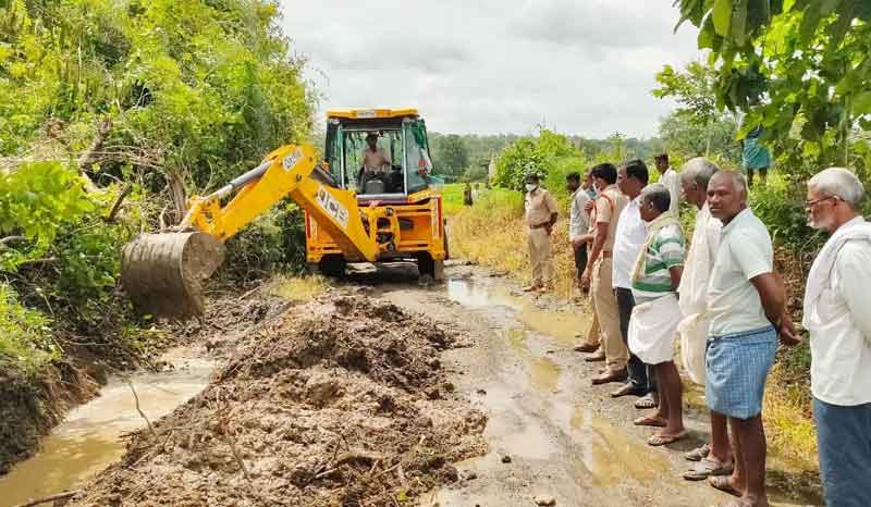ప్రజల భాగస్వామ్యంతోనే..సేవలకు సెల్యూట్‌..