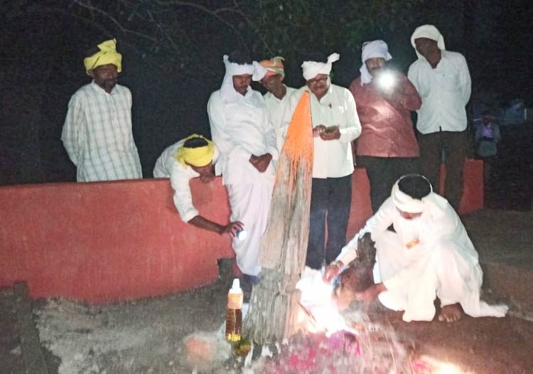 ఆరాధ్యదైవం స్మృతిలో..