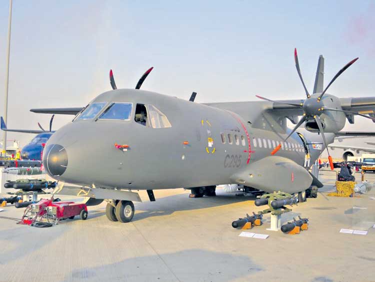 ప్రపంచ పర్యాటక రోజుగా ఏ తేదీన నిర్వహిస్తారు?