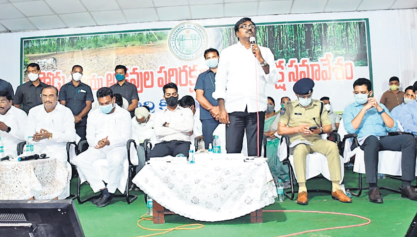 కేంద్రం నిర్లక్ష్యంతోనే పోడు సమస్య