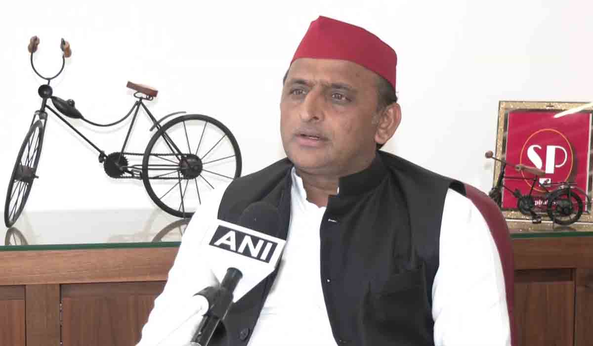 Lakhimpur Kheri incident | ఈ ప్ర‌భుత్వ‌ అధికారాన్ని ఊడ‌గొట్టండి: అఖిలేశ్ యాద‌వ్