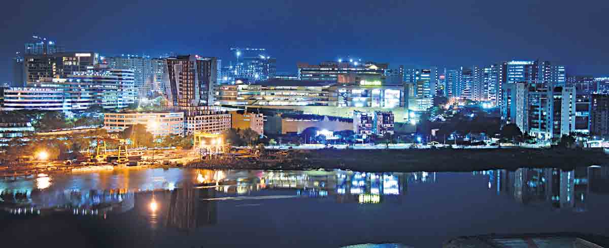 హైదరాబాద్‌ నగరం..అందమైన పూలబొకే