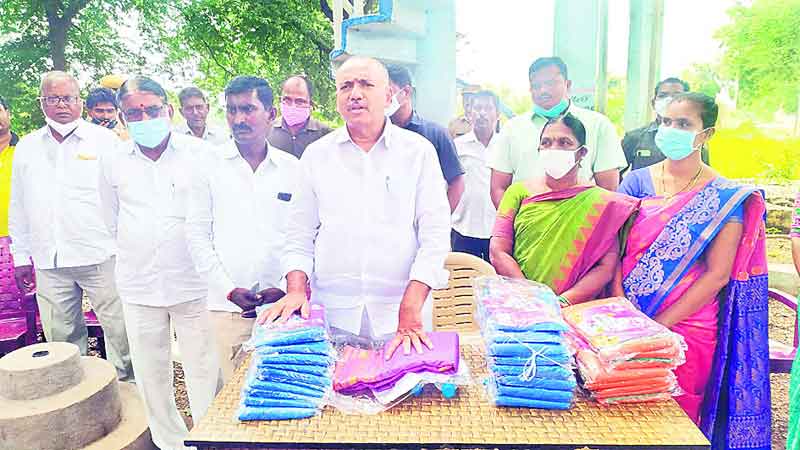 ప్రభుత్వాన్ని బద్నాం చేసేందుకే..