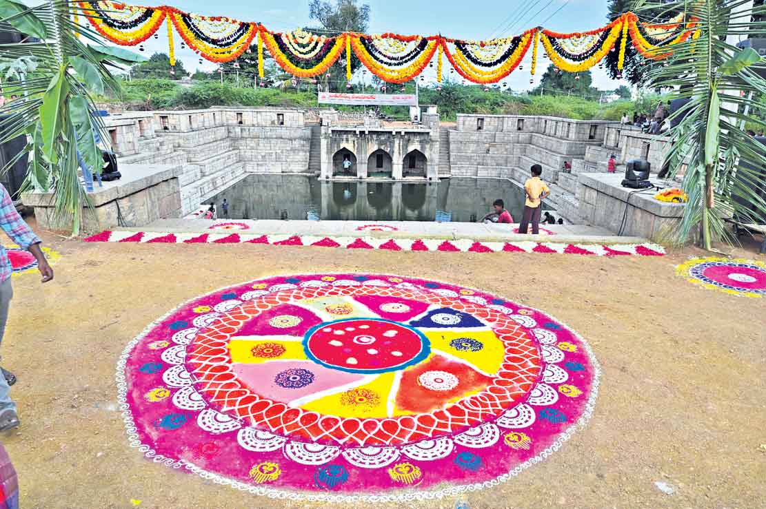 Wells with Steps : మెట్ల బావులంట ఉయ్యాలో.. మెరిసిపోతున్నాయి ఉయ్యాలో!