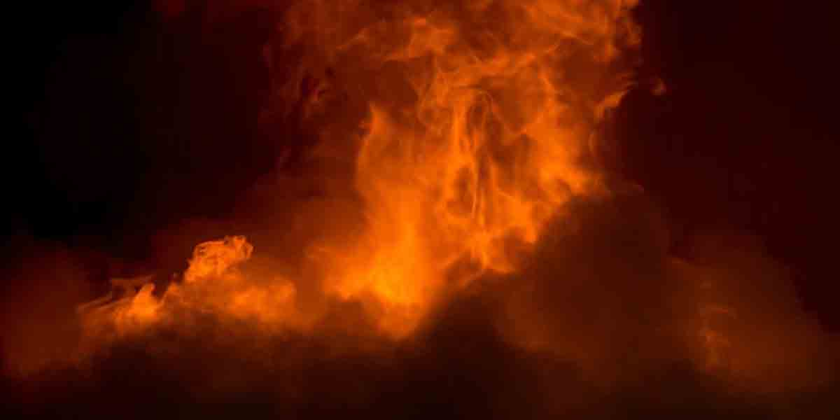 అక్ర‌మ ప‌టాకుల ఫ్యాక్ట‌రీలో పేలుడు.. న‌లుగురు దుర్మ‌ర‌ణం