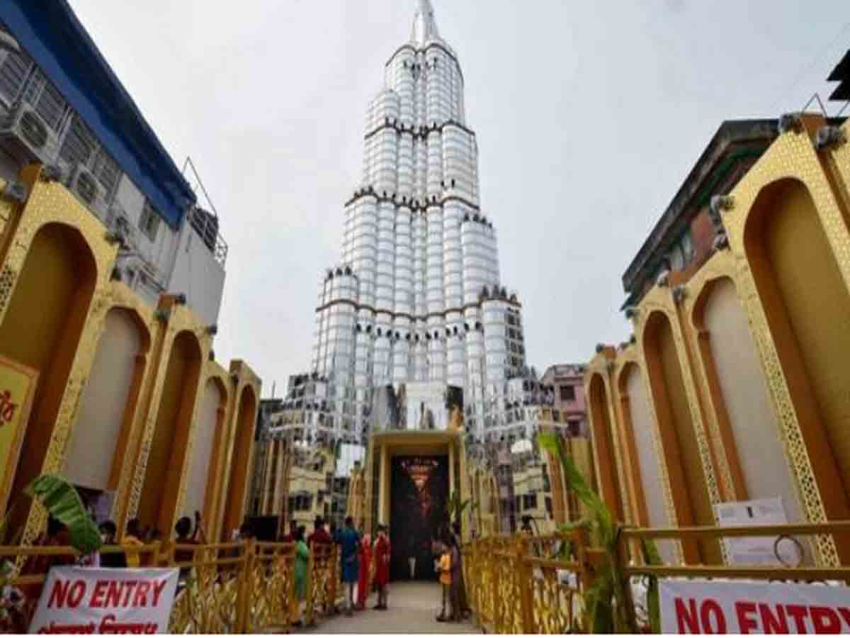 ‘బుర్జ్ ఖలీఫా’ పూజా మండపం సీల్‌.. రద్దీ నియంత్రణకు పలు రైళ్లు రద్దు