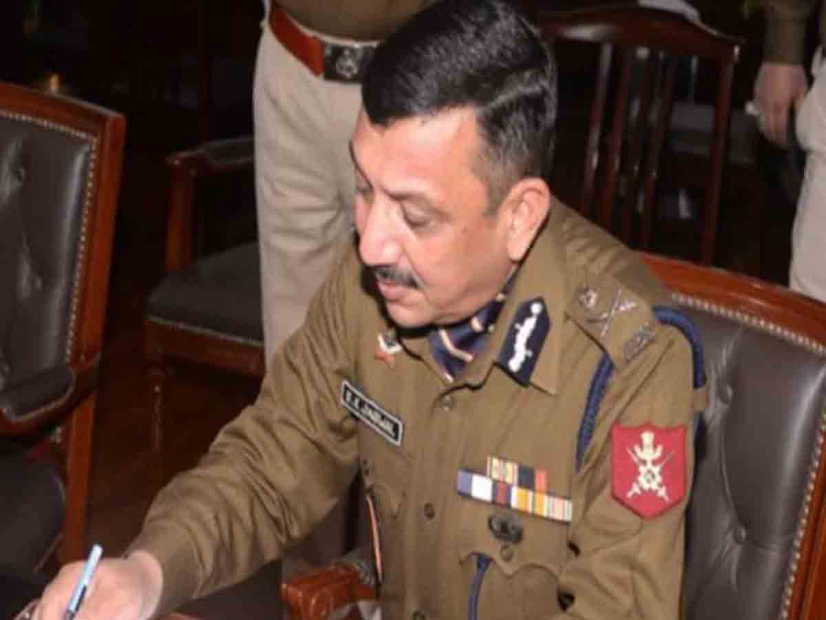 సీబీఐ చీఫ్‌కు.. ముంబై పోలీస్‌ సమన్లు