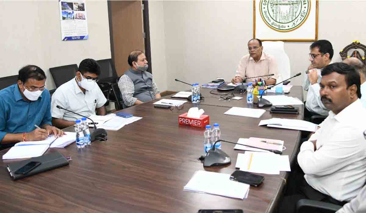 వందశాతం వ్యాక్సినేషన్‌ లక్ష్యాన్ని సాధించాలి : సీఎస్‌