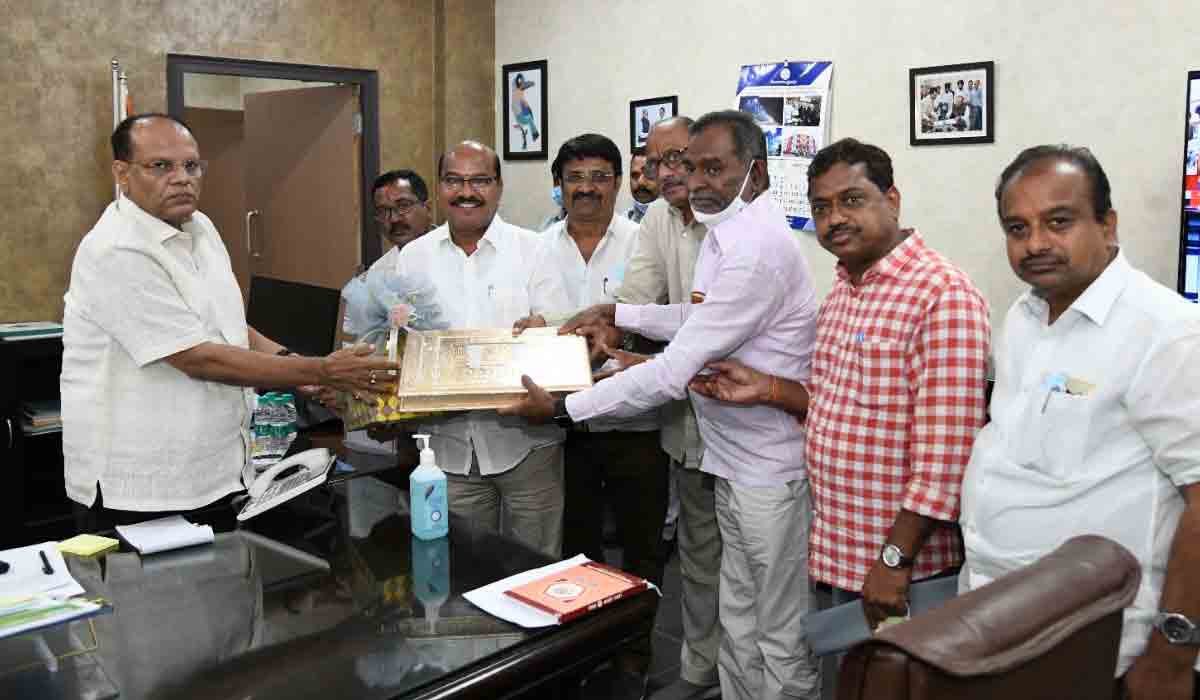 డీఏ మంజూరు చేయండి.. సీఎస్‌కు టీఎన్జీవోల వినతి