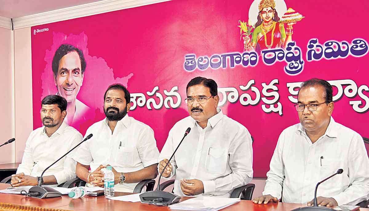 సంస్కార హీనుడు.. రేవంత్