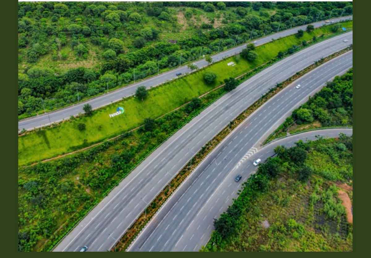 పచ్చని సిరి మెచ్చారు మరి