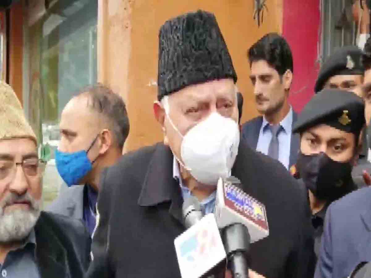 కశ్మీరీల పరువు తీసే కుట్ర: ఫరూక్ అబ్దుల్లా