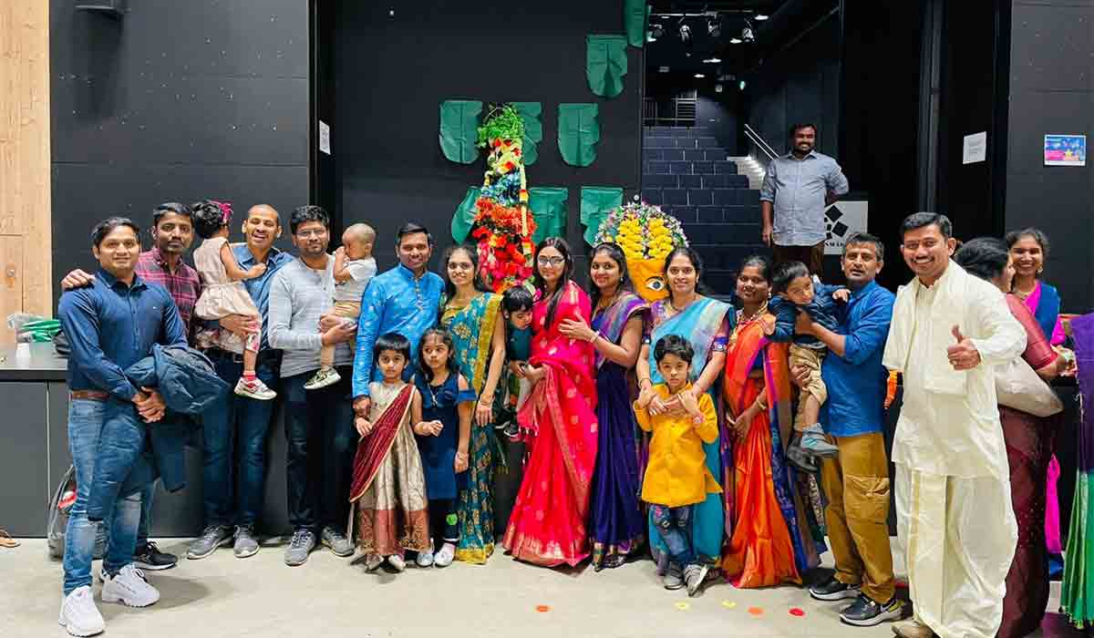 ఫిన్లాండ్‌లో ఘనంగా బతుకమ్మ, ద‌స‌రా వేడుకలు