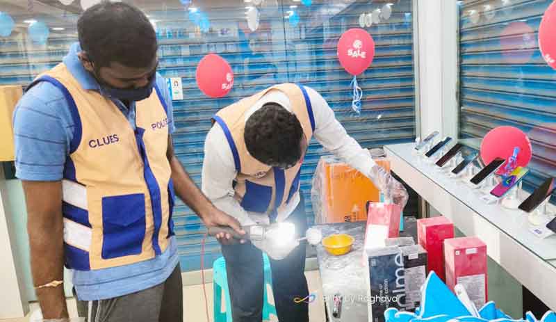 ఆరు దుకాణాల్లో చోరీకి  యత్నం