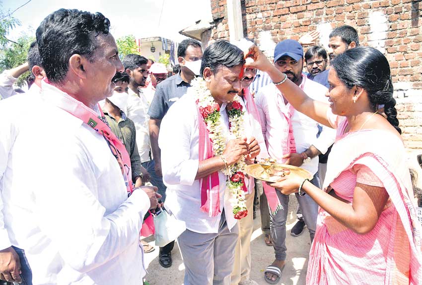 గెల్లు ప్రత్యర్థులు గొల్లుమనాలె