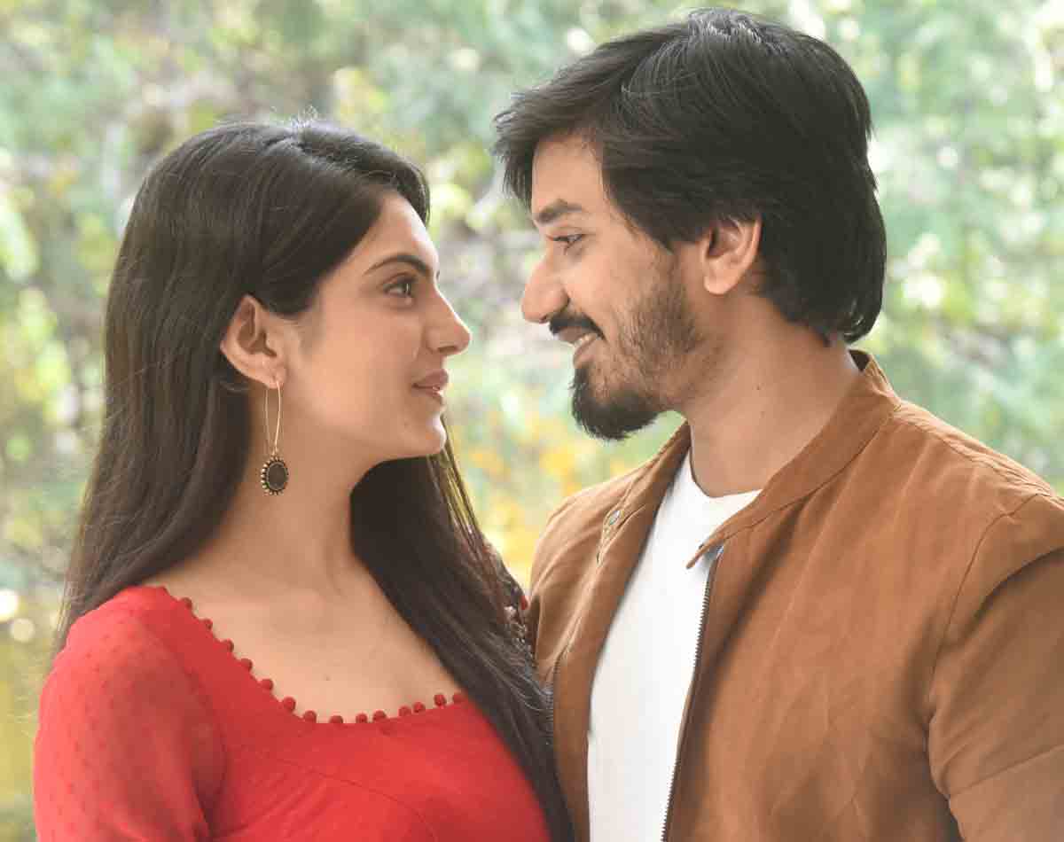 ఖుల్లమ్‌ ఖుల్లా..