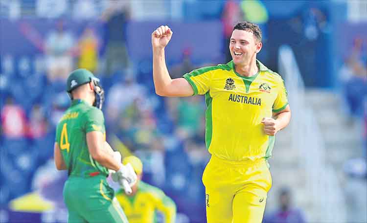 ఆసీస్‌ బోణీ.. విండీస్‌ బోల్తా