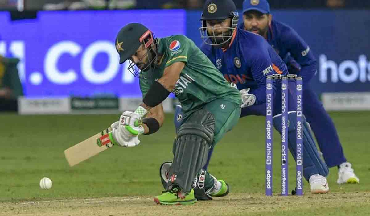 Ind vs Pak | వికెట్‌ కోసం చెమటోడుస్తున్న భారత బౌలర్లు.. 6 ఓవర్లకు పాక్‌ స్కోరు ఇది