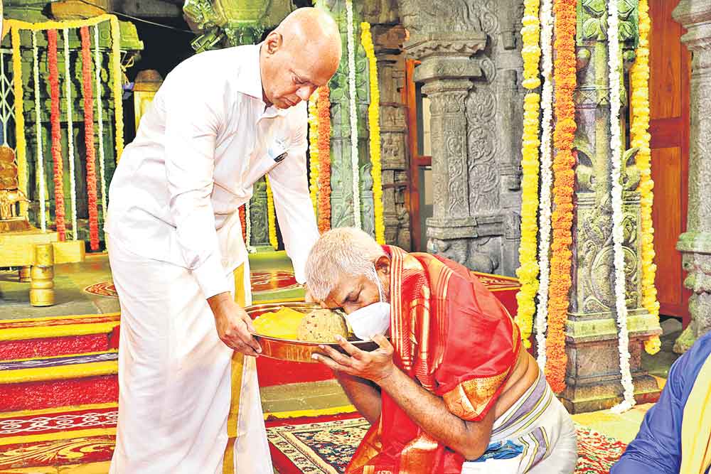 టీటీడీ పాలక మండలి సభ్యుడిగా..