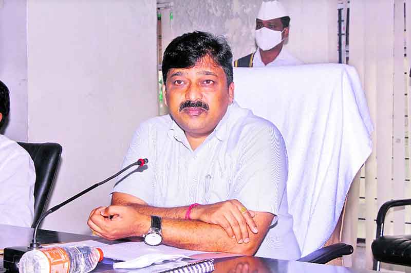 వ్యాక్సినేషన్‌ను వేగవంతం చేయాలి