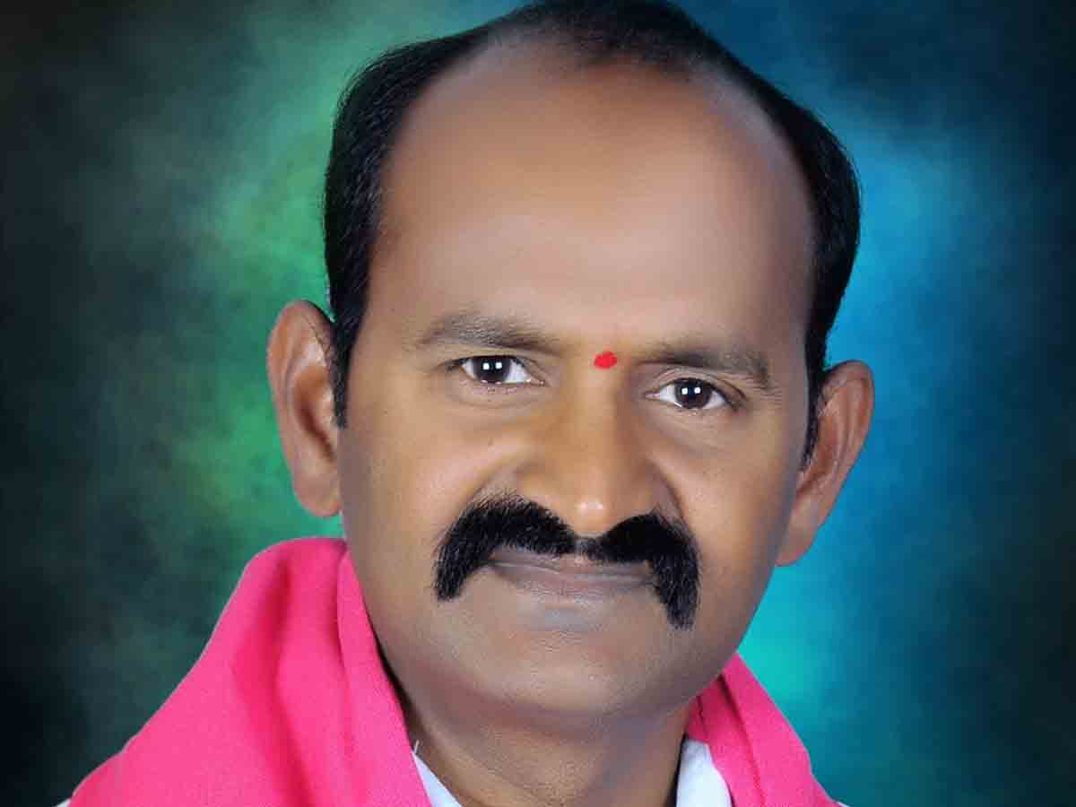 ఉద్యమ సారథి కేసీఆర్‌కు శుభాకాంక్షలు తెలిపిన సతీష్‌ కుమార్‌