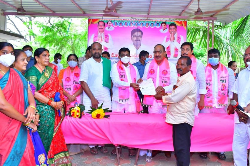 తిరుగులేని శక్తిగా టీఆర్‌ఎస్‌