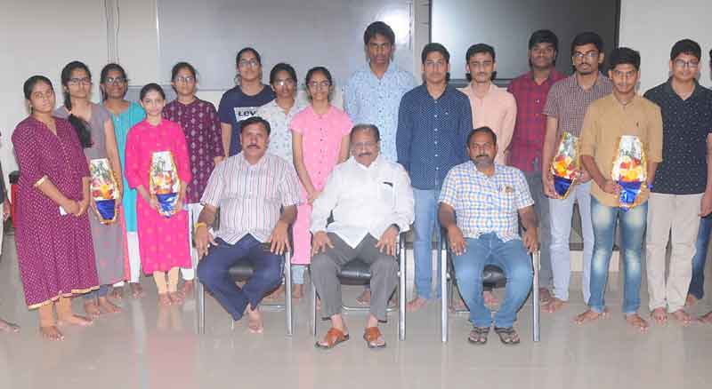 జేఈఈ అడ్వాన్స్‌డ్‌లో ప్రైవేట్‌ కళాశాలల హవా