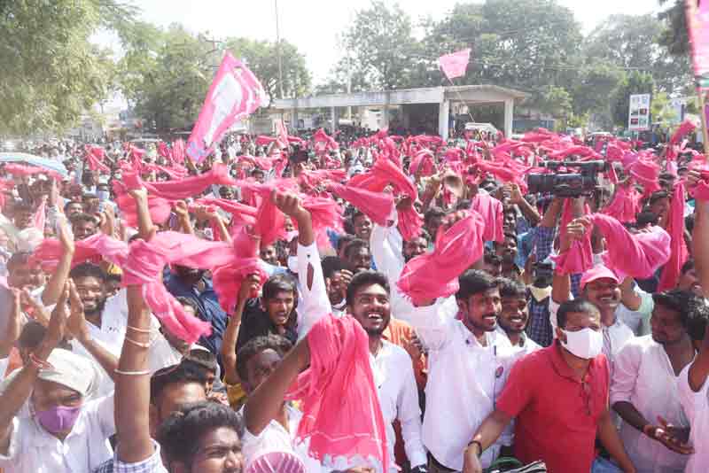 యువనేత కోసంవిద్యార్థి లోకం