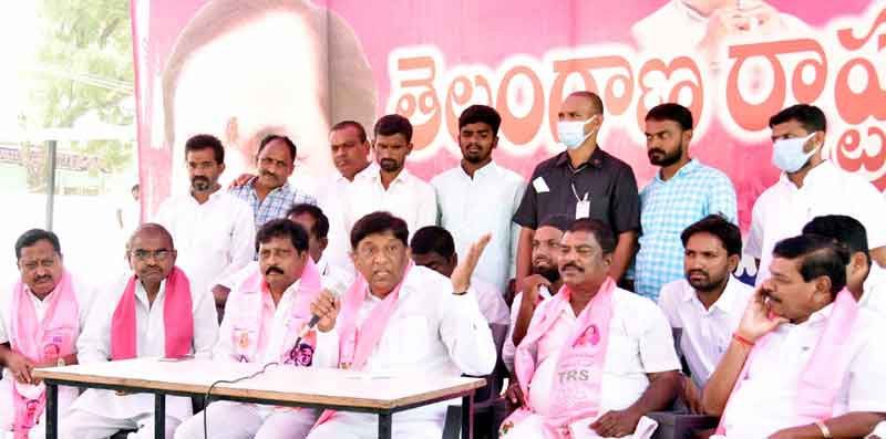 బలగాలను తెప్పించి భయపెడుతున్నరు