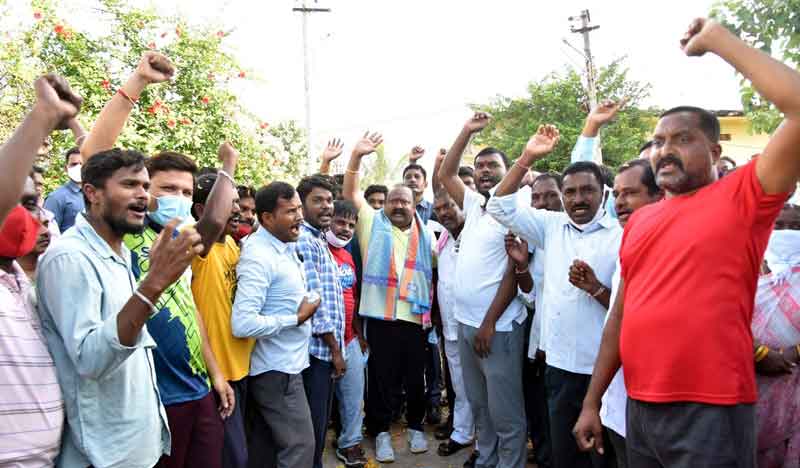 కేసీఆర్‌ పథకాలతో కడుపునిండా దీవెనలు