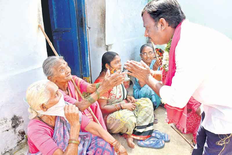 రాజేందర్‌ పట్నంల ఉంటడు నేను ఇక్కన్నే ఉంట