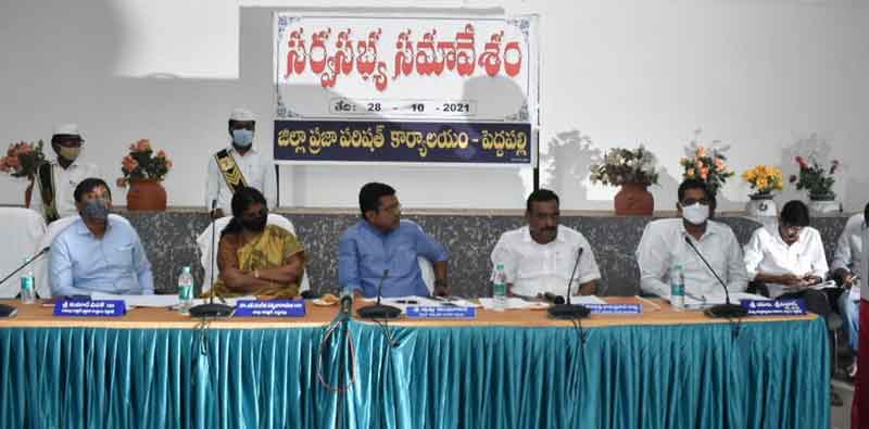 సమస్యలను సత్వరమే పరిష్కరించాలి