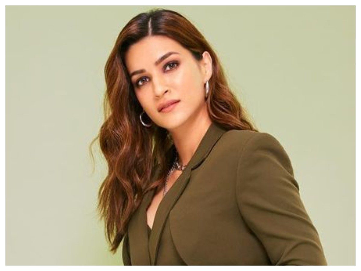 Kriti Sanon | కృతి సనన్ లేటెస్ట్ ఫోటో షూట్