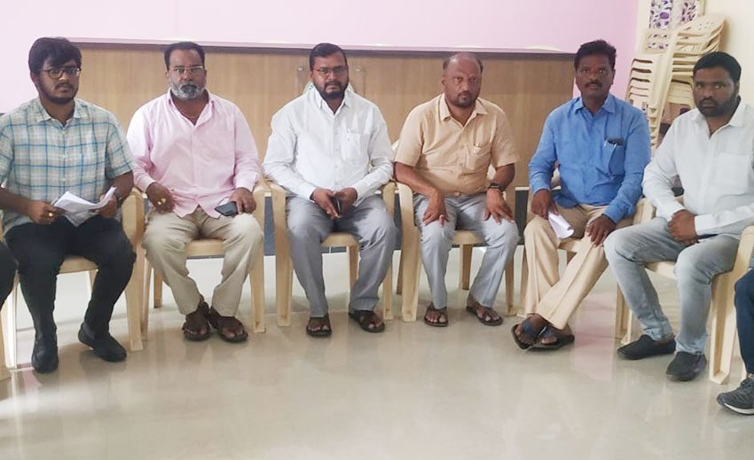 పార్టీ బలోపేతానికి కృషి చేయాలి