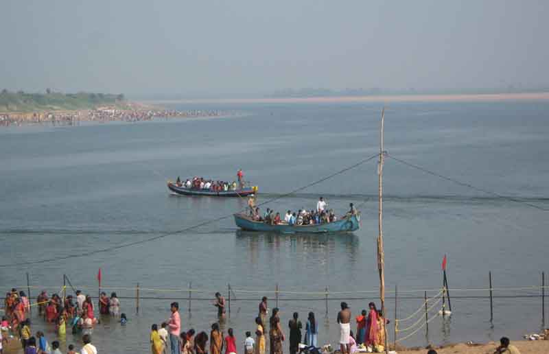 స్వరాష్ట్రంలో సగర్వంగా..