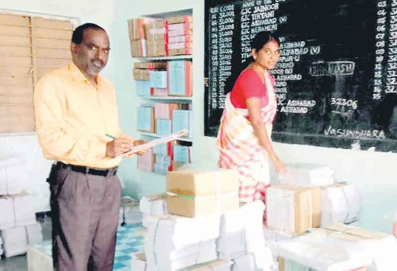 ఇంటర్‌ పరీక్షల సామగ్రి తీసుకెళ్లాలి