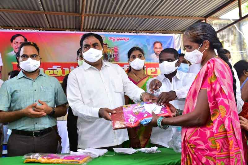 ఆడబిడ్డలు ఆనందంగా ఉండాలి