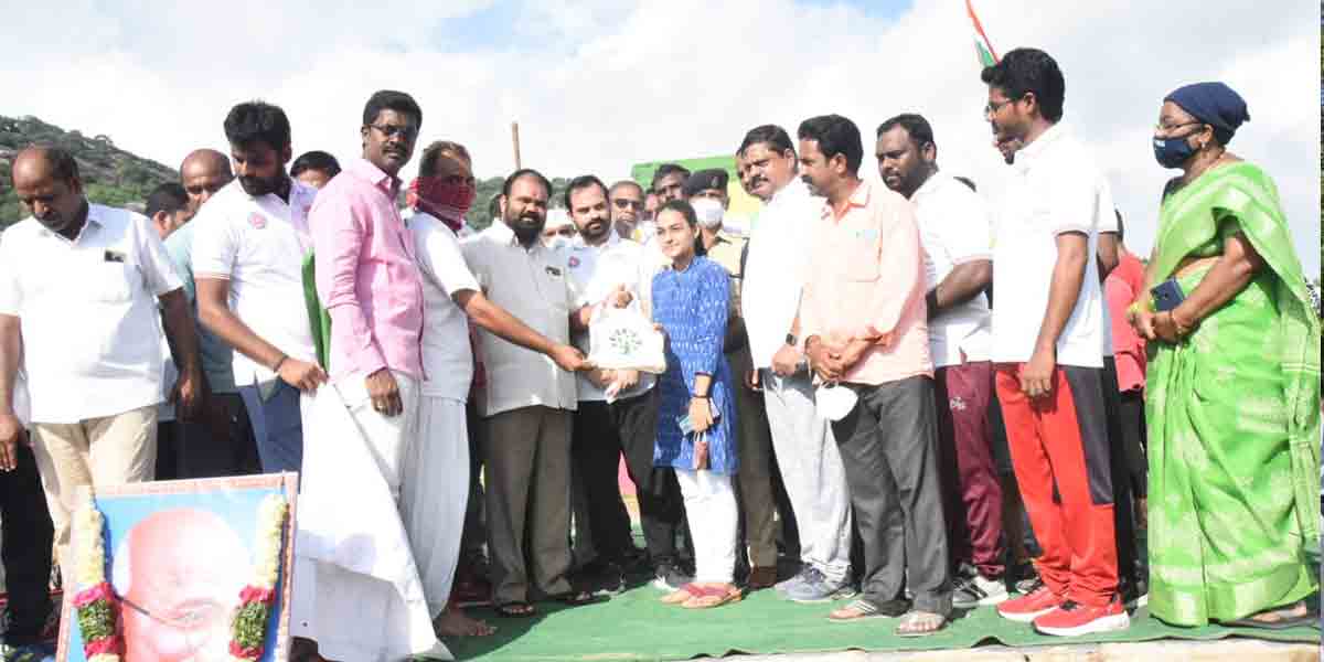 MLA Bhoopal Reddy: ఫిట్ ఇండియా 2k రన్ను ప్రారంభించిన నల్లగొండ ఎమ్మెల్యే భూపాల్రెడ్డి