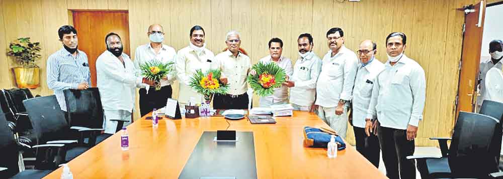 అగ్రి వర్సిటీ కాంట్రాక్టు సిబ్బందికి పీఆర్సీ