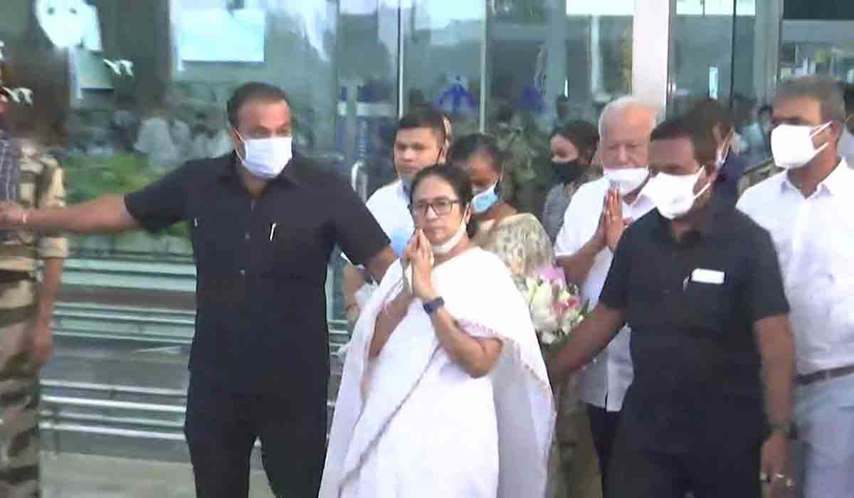 ఎన్నిక‌ల సంద‌డి: గోవాలో మ‌మ‌తాబెన‌ర్జి.. నాలుగు రోజులు అక్క‌డే మ‌కాం