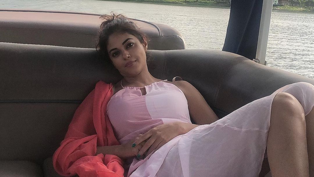 Meera Chopra | మీరా చోప్రా ఫొటో గ్యాలరీ..-Namasthe Telangana