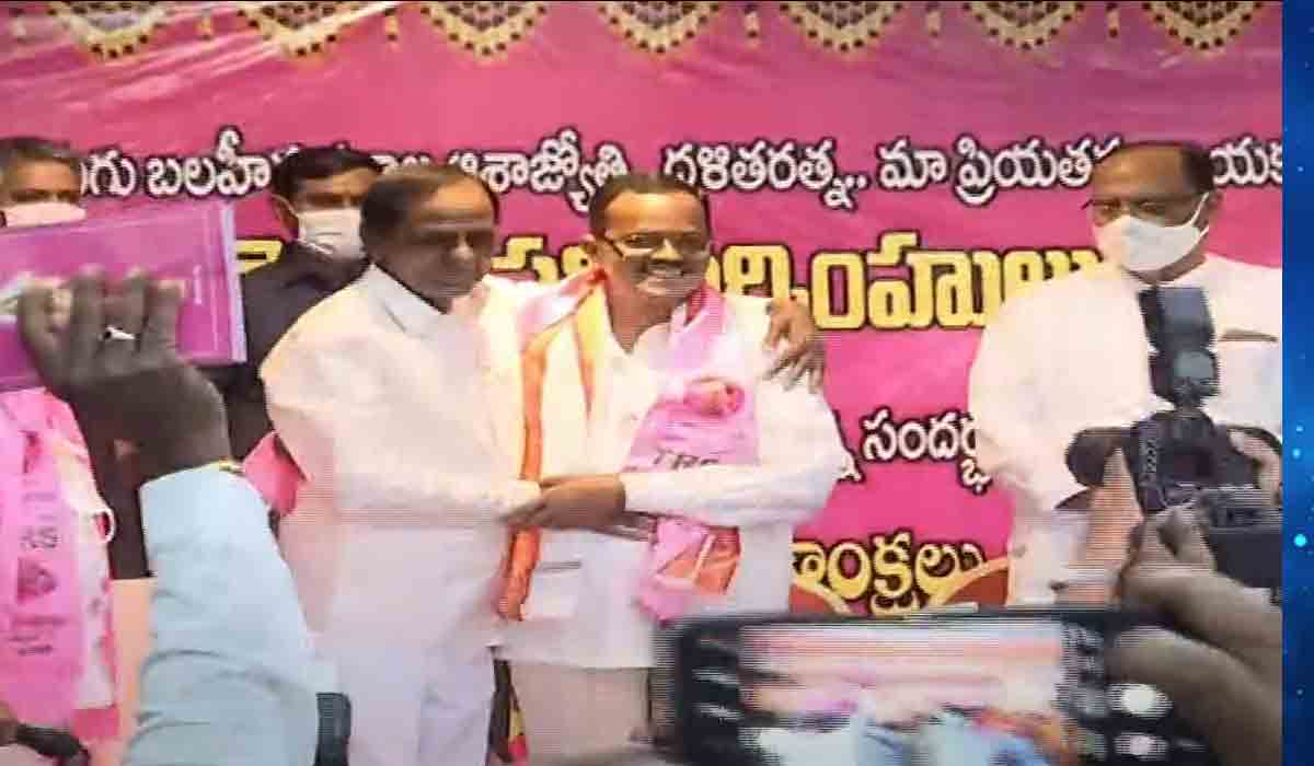 టీఆర్ఎస్ పార్టీలో చేరిన మోత్కుప‌ల్లి న‌ర్సింహులు