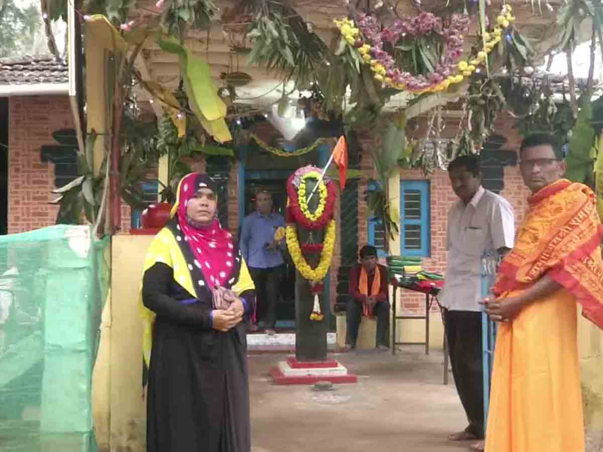 హిందూ ఆలయంలో, ముస్లిం మహిళ పూజలు.. ఎందుకంటే?