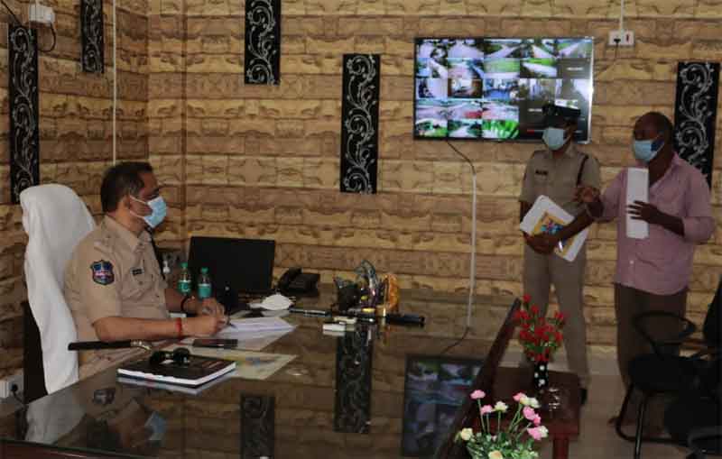 ఫిర్యాదుల పరిష్కారానికి సత్వర చర్యలు : ఎస్పీ